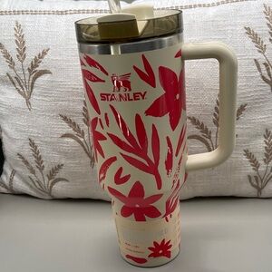 Stanley Coral Floral Tumbler with Cream Base 40oz